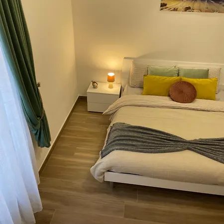 Savonarola Almarc 1 Daire *