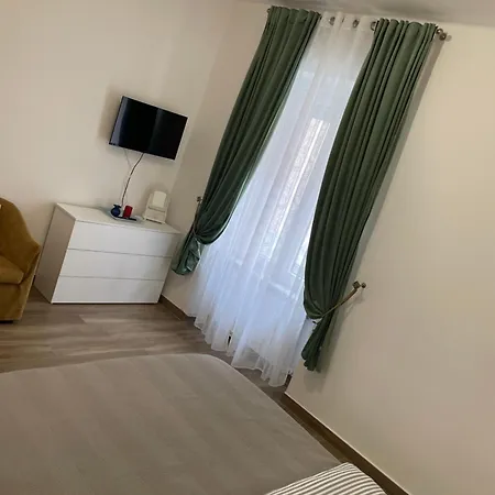 Savonarola Almarc 1 Apartament *